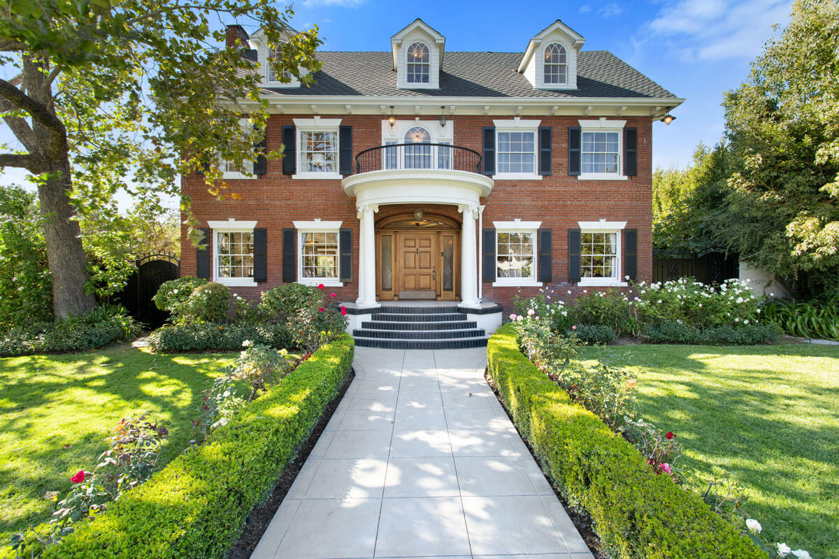 Luxury Real Estate Photographer | Los Angeles Home Exterior