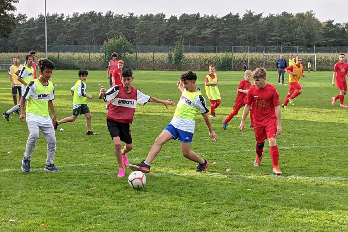 Teams der Ibbenbürener Kickers und ZUE Ibbenbüren