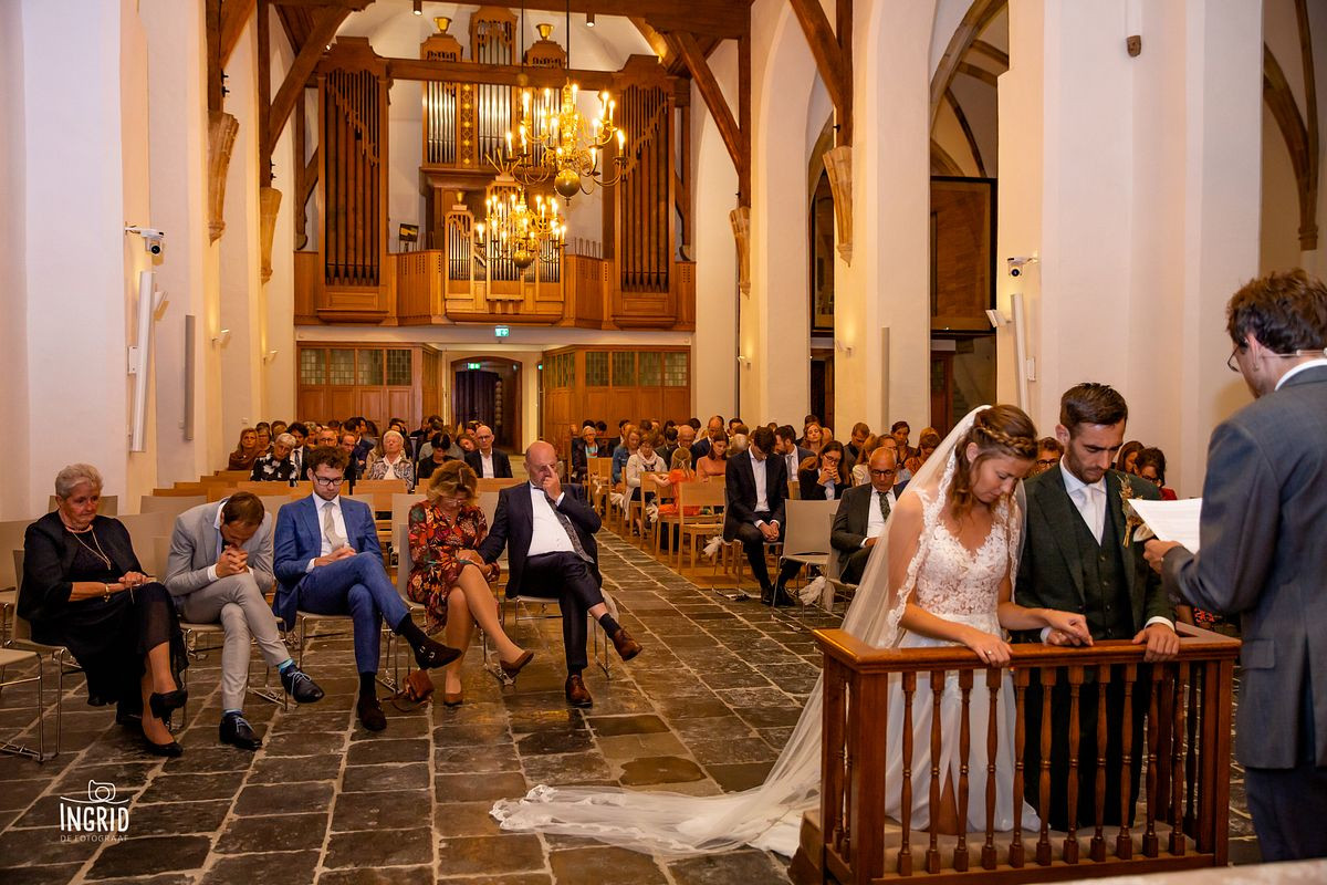Bruiloft in de Grote kerk in Wageningen