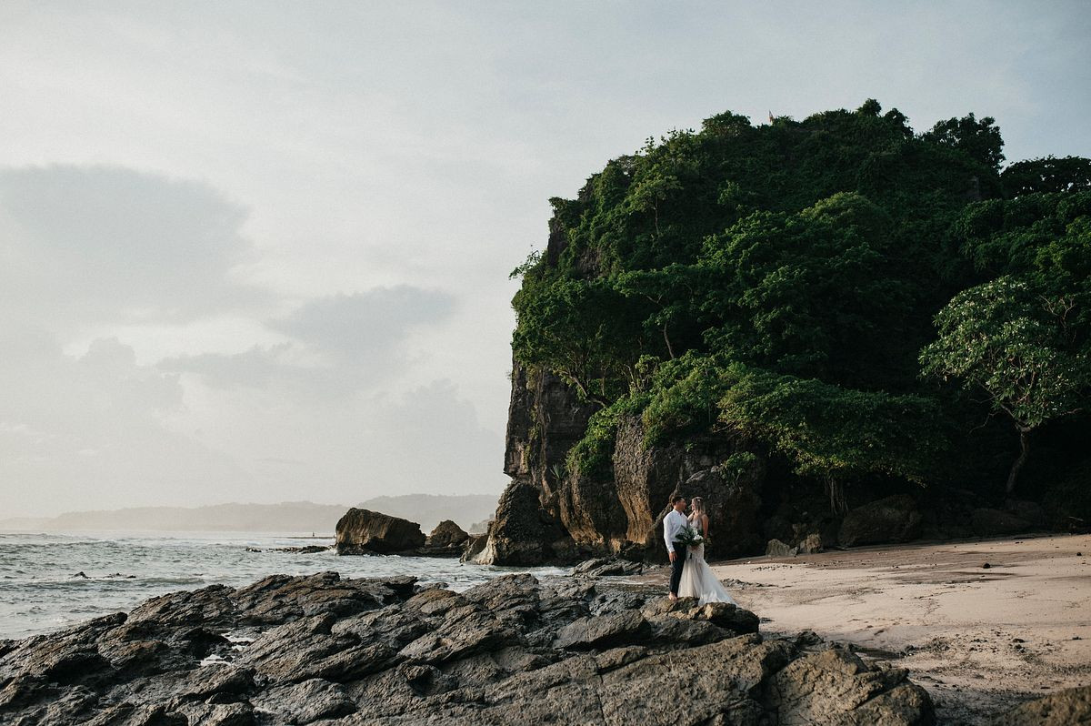 beach elopement costa rica