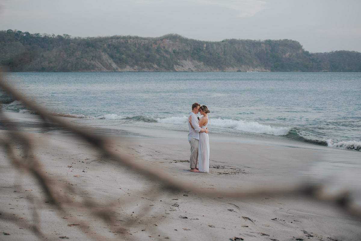 costa rica elopement photographer
