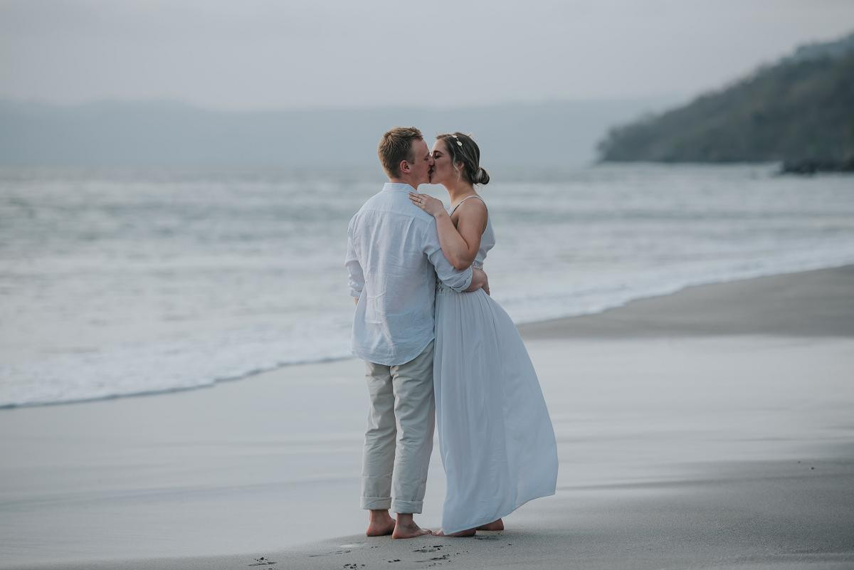 costa rica wedding photographer