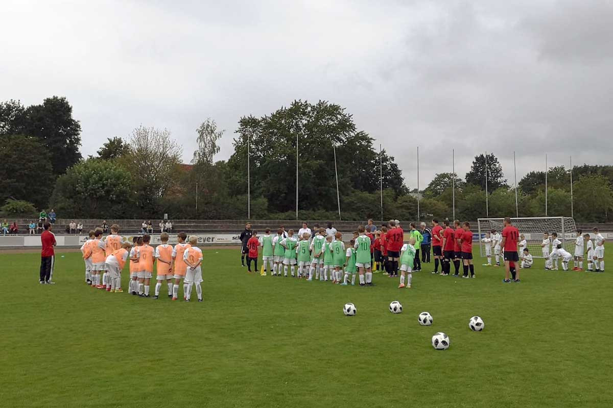 Ibbenbürener Kickers im Mini-Turnier gegen Real Madrid Fußballschule