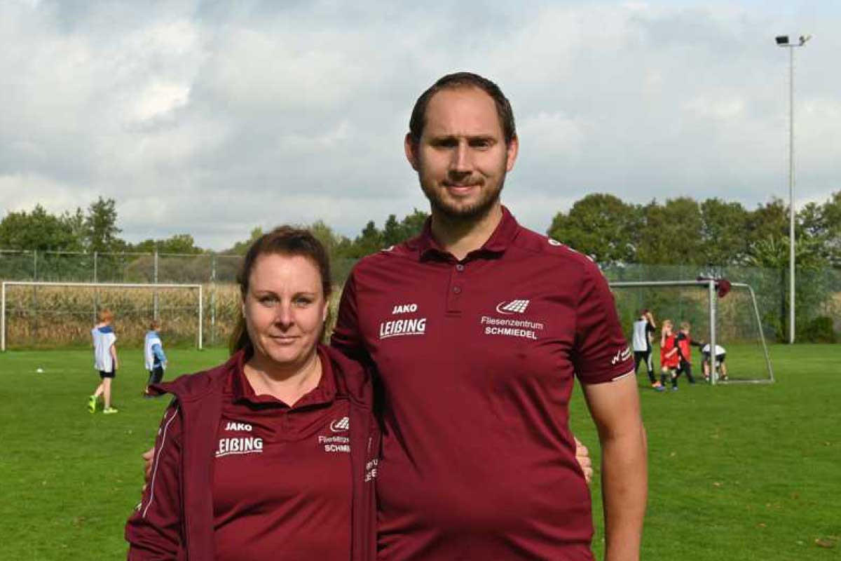 Inga Grabow und Jan Brodthagen - Tandem Young Coaches bei den Ibbenbürener Kickers im Handicap-Fußball.