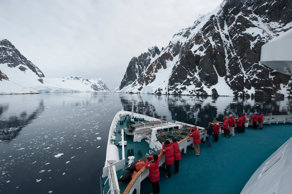 Antarctica Shot on The Nikon 14-24mm. By Jason Row Photography