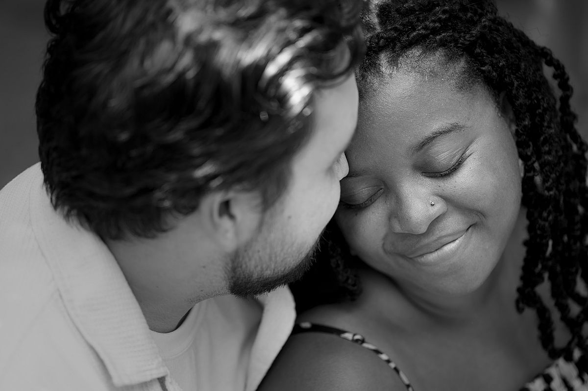 proposal-and-engagement-session-butchart-gardens-starfish-photography