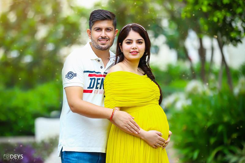 Best Maternity Photoshoot Ideas - Maternity Photo Jaipur