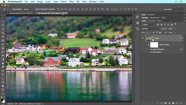 Adobe Photoshop - 私たちが選んだ最高の描画アプリ