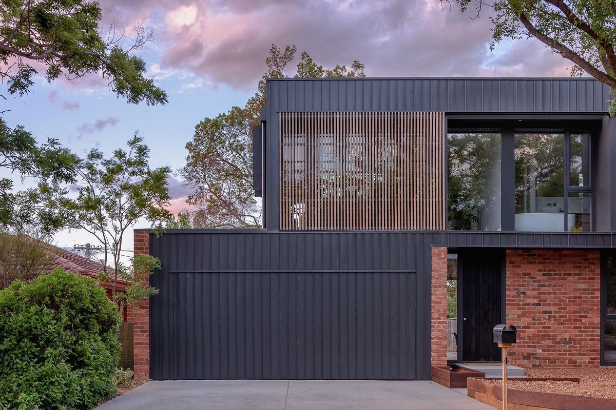 AB House, Hackett, Canberra, by Ben Walker Architects and Ewer Constructions