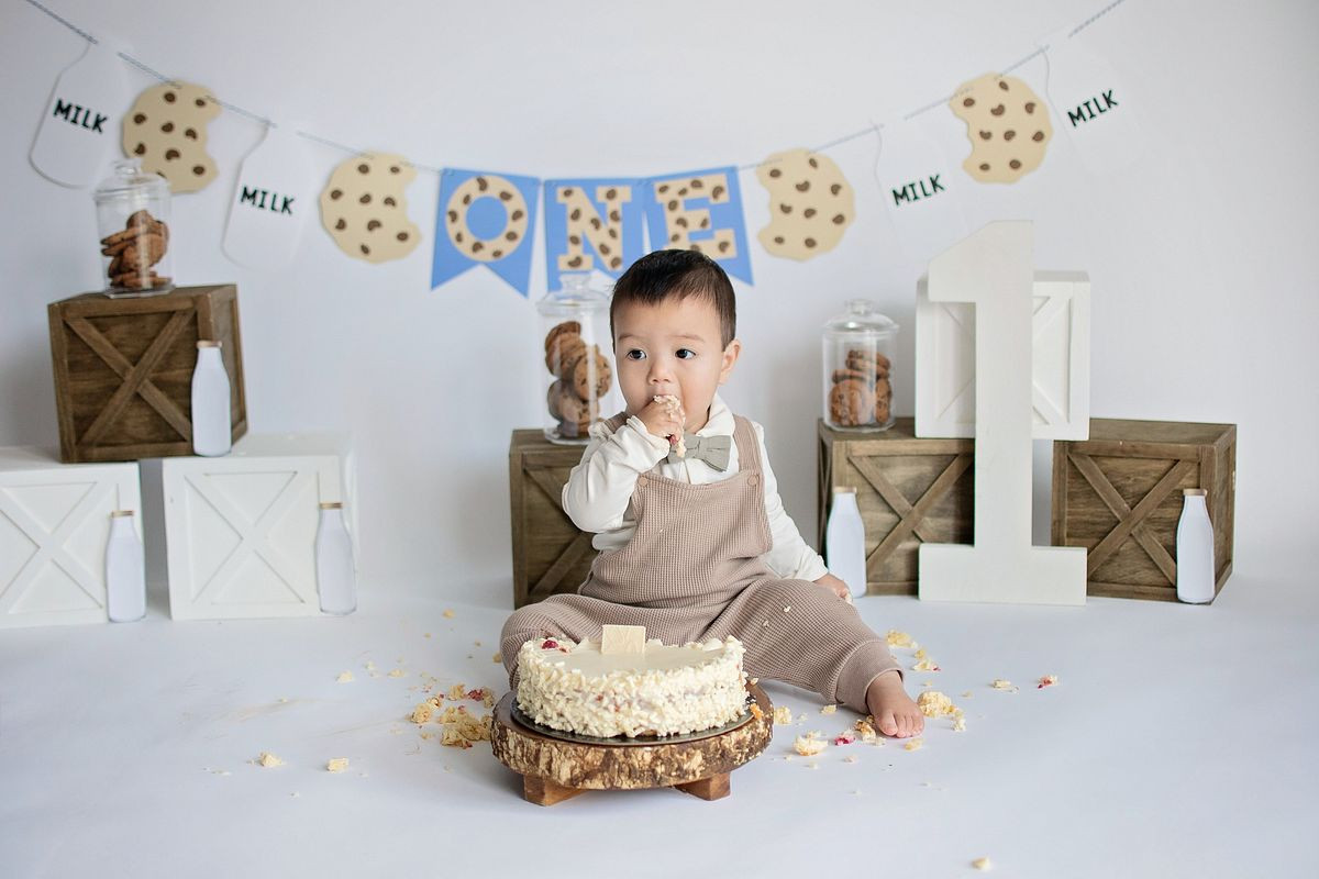 How to choose the perfect theme for your baby's birthday Cake Smash