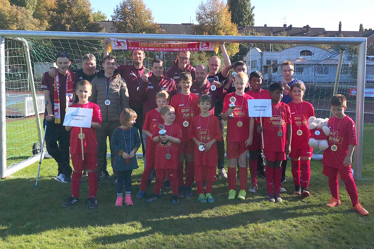 Ibbenbürener Kickers bedanken sich beim FSV Witten für das großartige Turnier