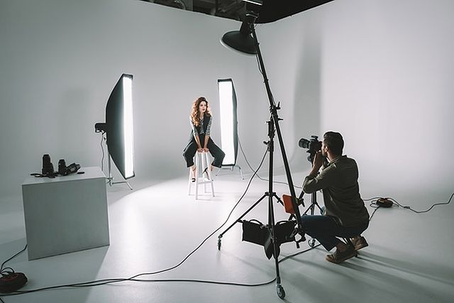Photography Lighting - The Complete Beginners Guide