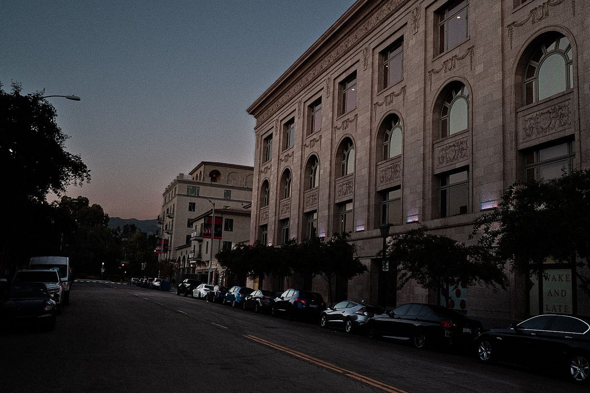 beautiful historic architecture in old town pasadena