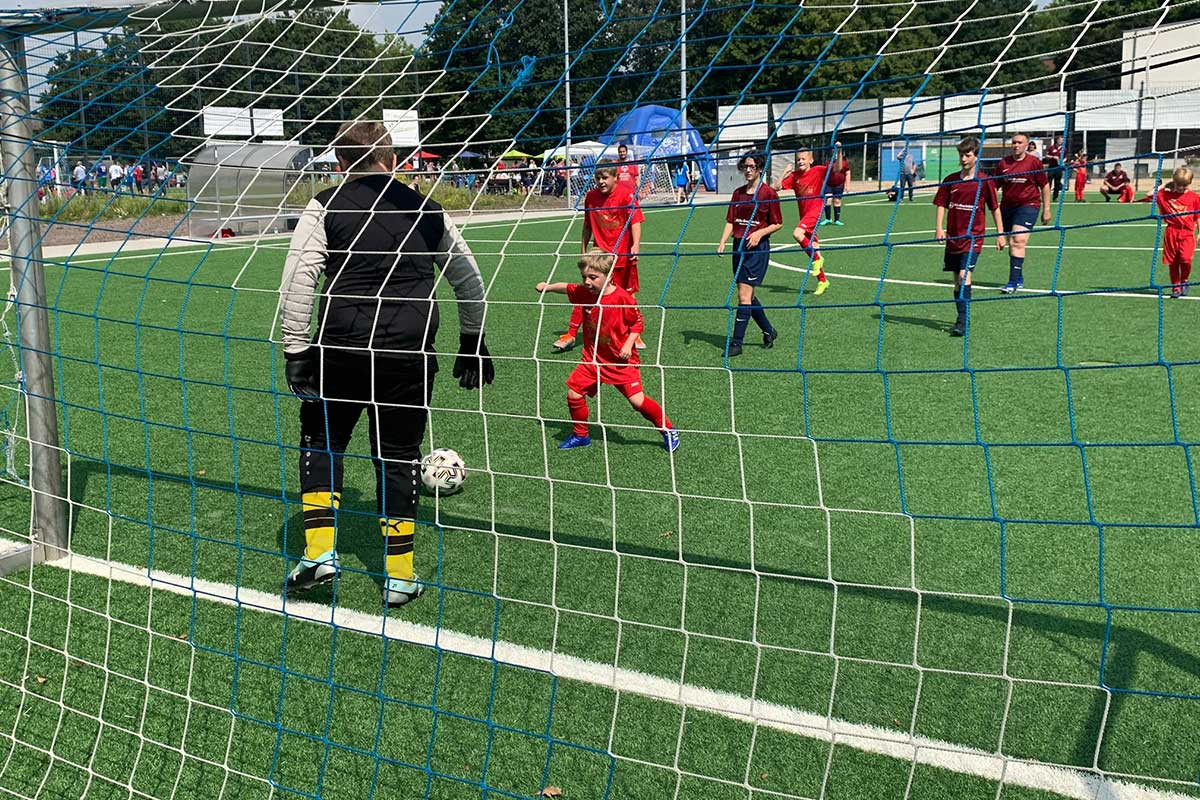 Spielspaß und Jubel: Tore und Begeisterung bei der U12