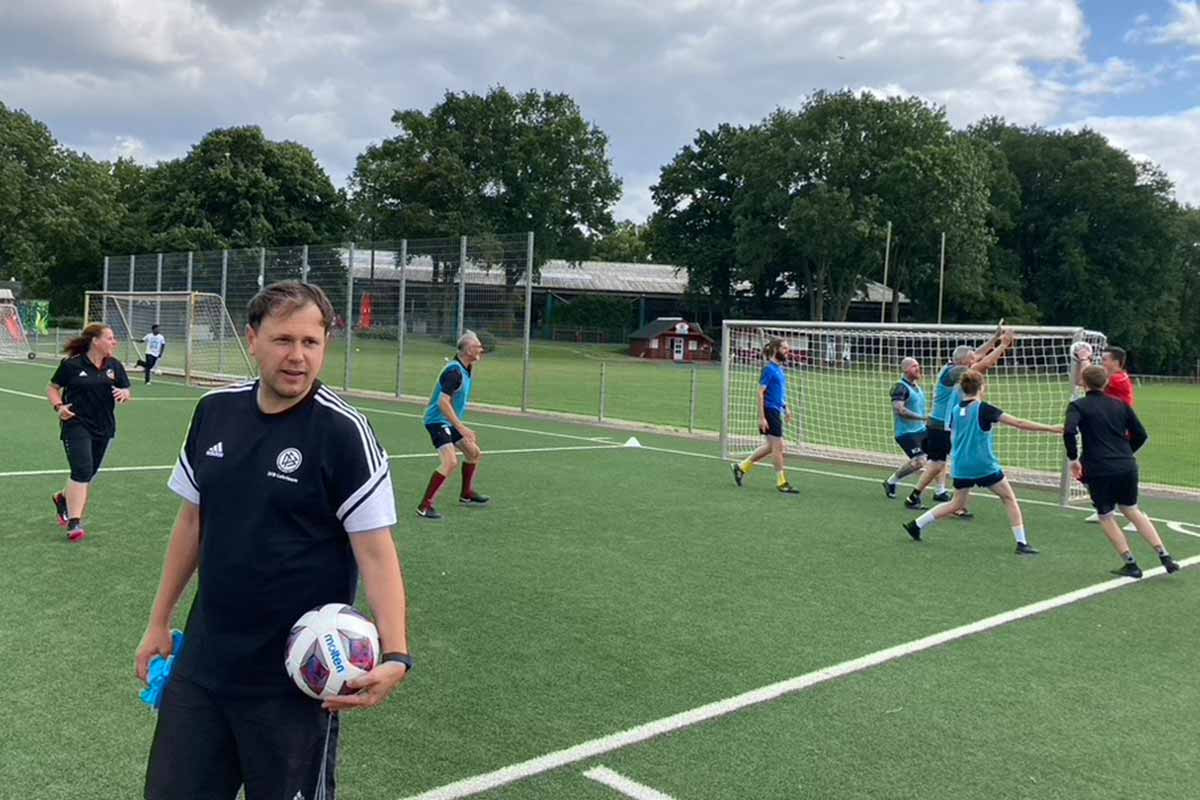 Christoph Schlobohm, Referent der Schulung bei der Durchführung einer Lehreinheit