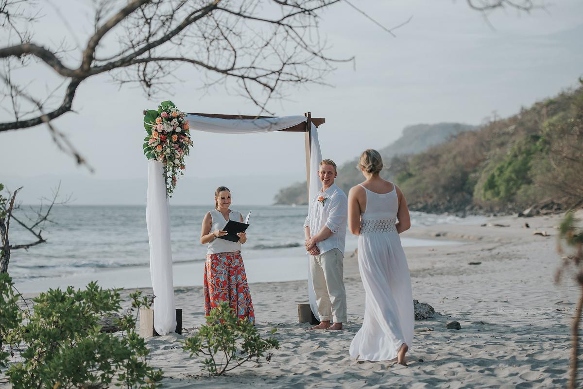 elopement photographer costa rica