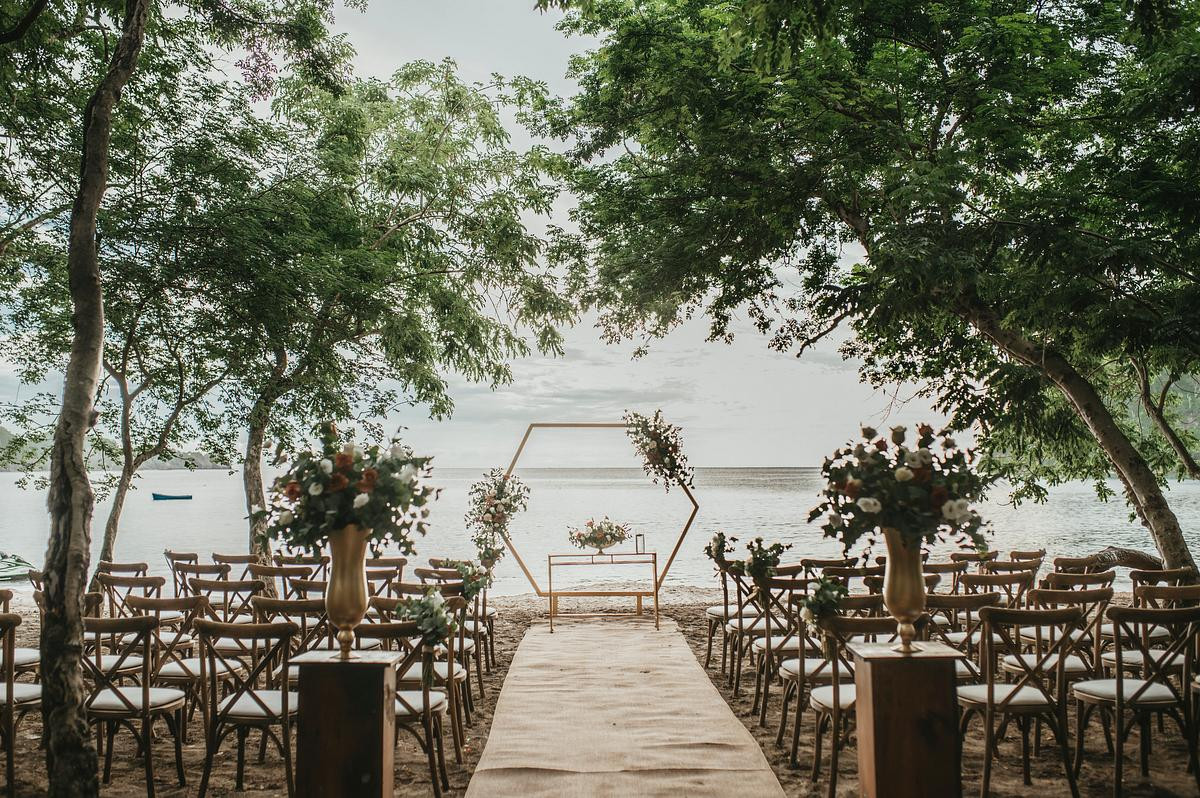 Costa Rica Wedding Venues - Guide - Dreams Las Mareas