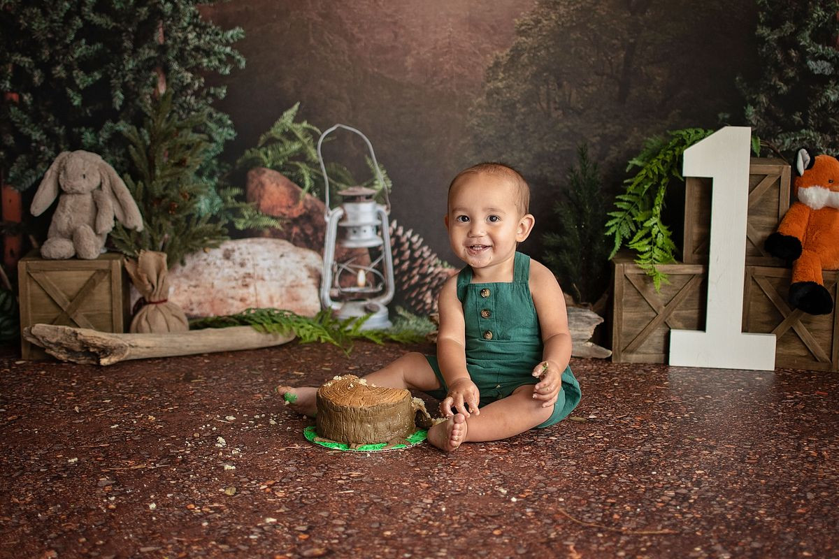 How to choose the perfect theme for your baby's birthday Cake Smash