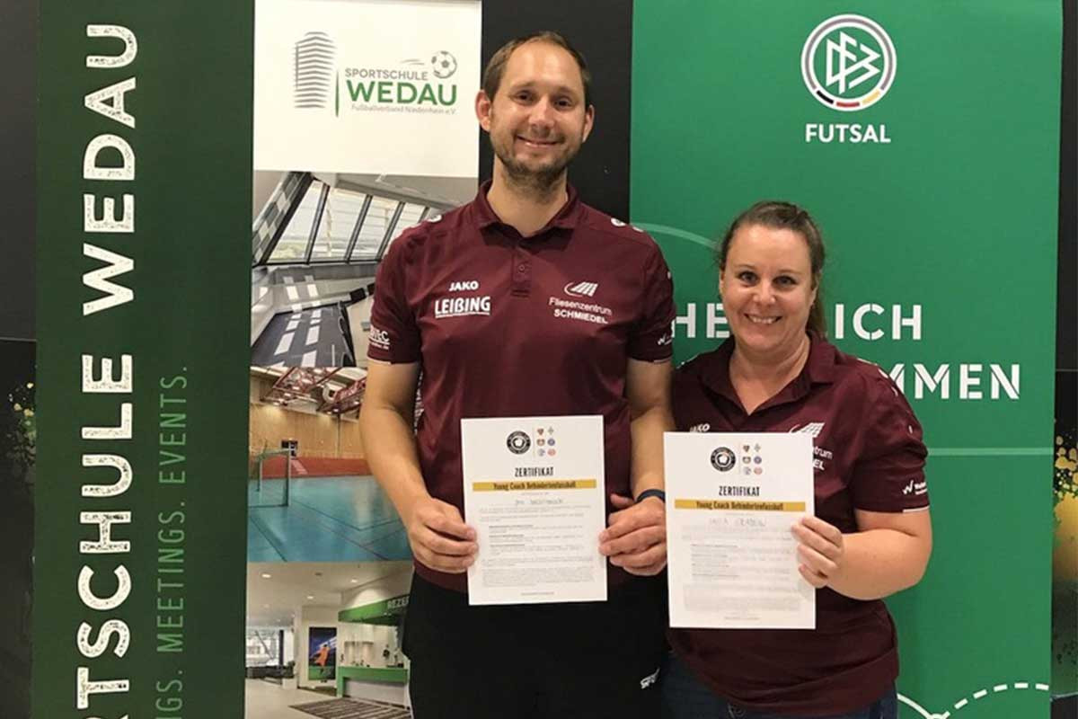 Zertifikatübergabe: Inga und Jan als Trainer-Team bereit