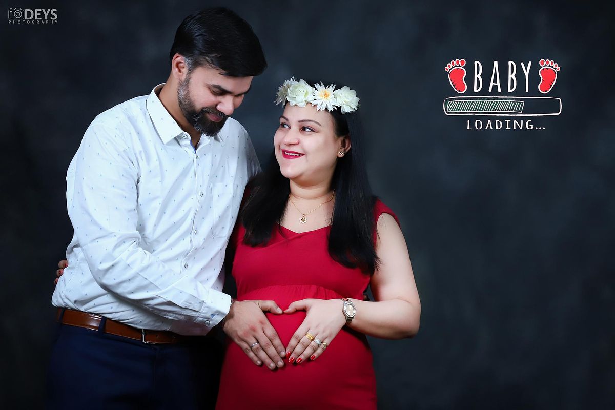 What should I Caption my maternity photos?