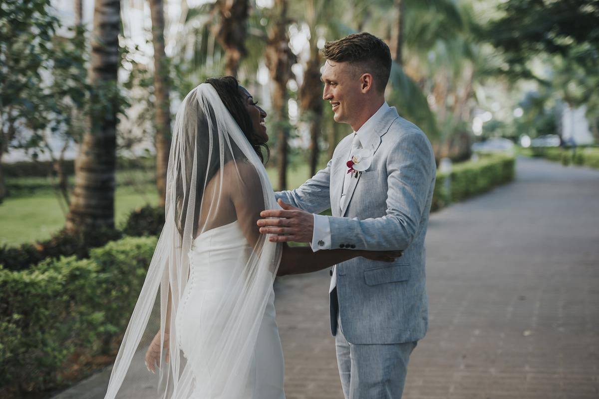 Costa Rica Photographer Riu Palace Wedding